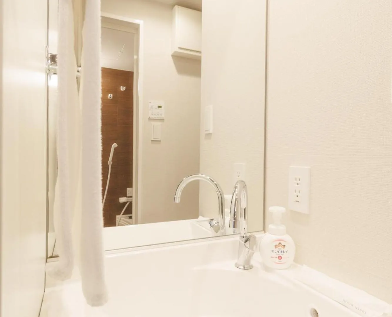 Lang Hotel Kameido: Convenient Stay with Netflix and Fireworks Views Tokyo 0*,