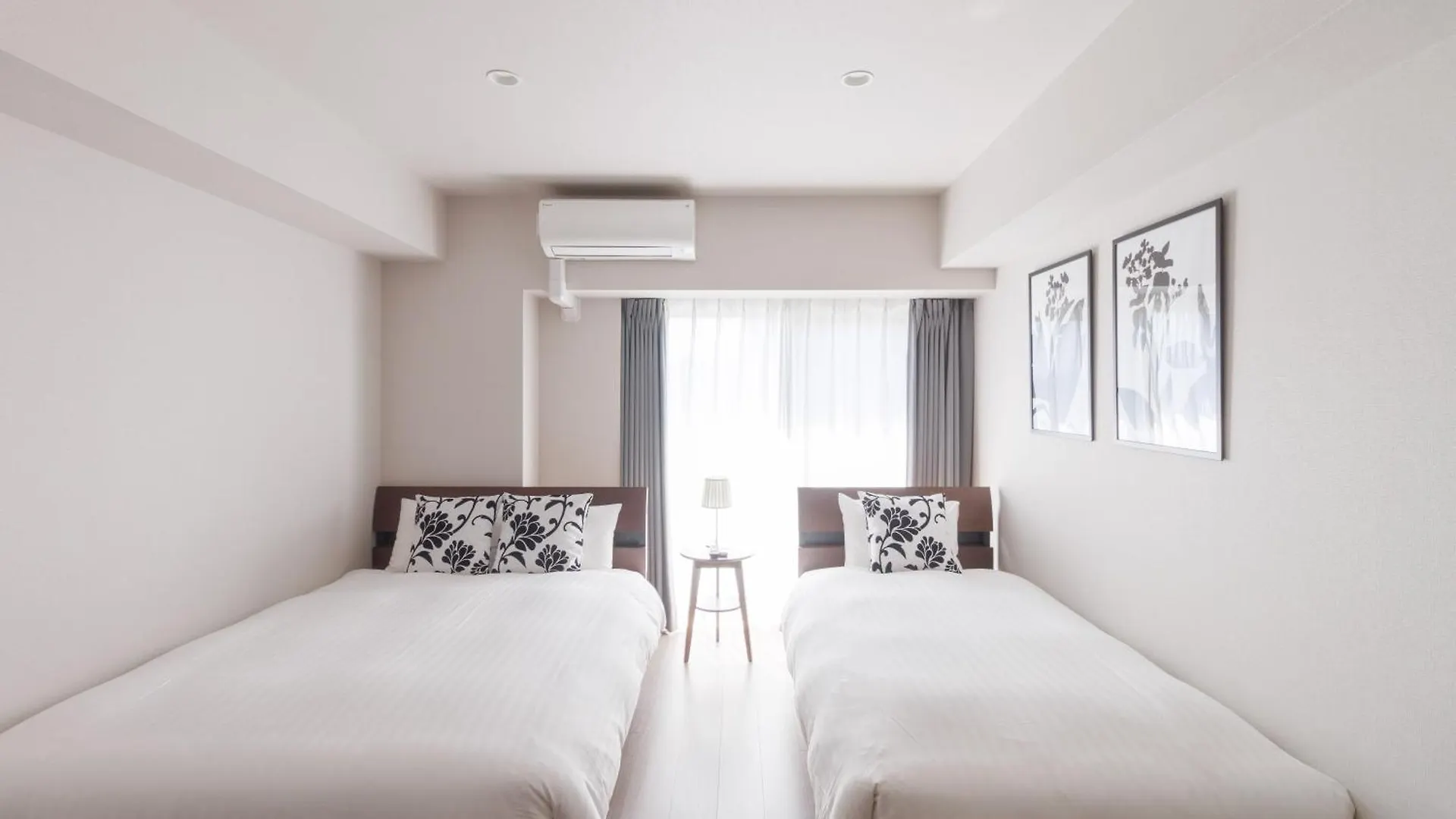 Lang Hotel Kameido: Convenient Stay with Netflix and Fireworks Views Tokyo 0*,  Japan
