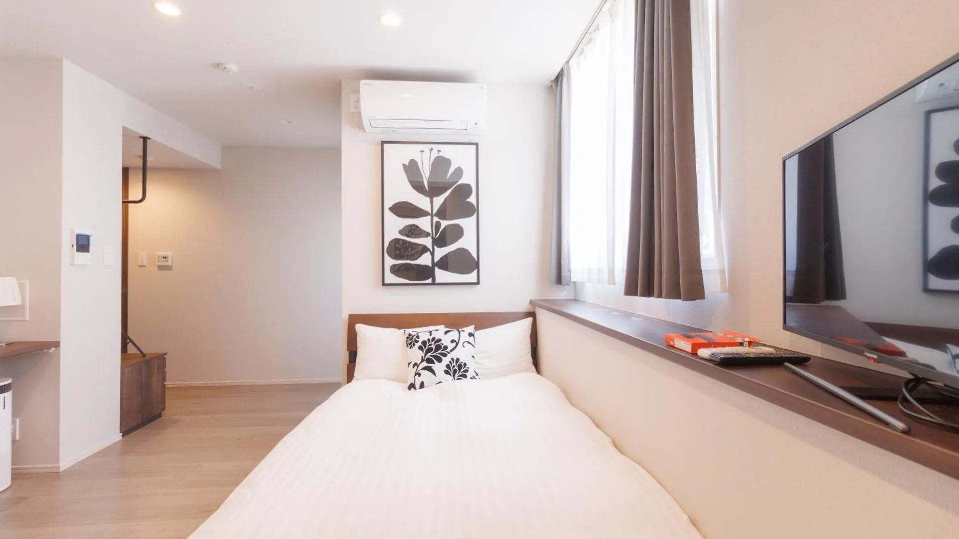Lang Hotel Kameido: Convenient Stay with Netflix and Fireworks Views Tokyo Apartment