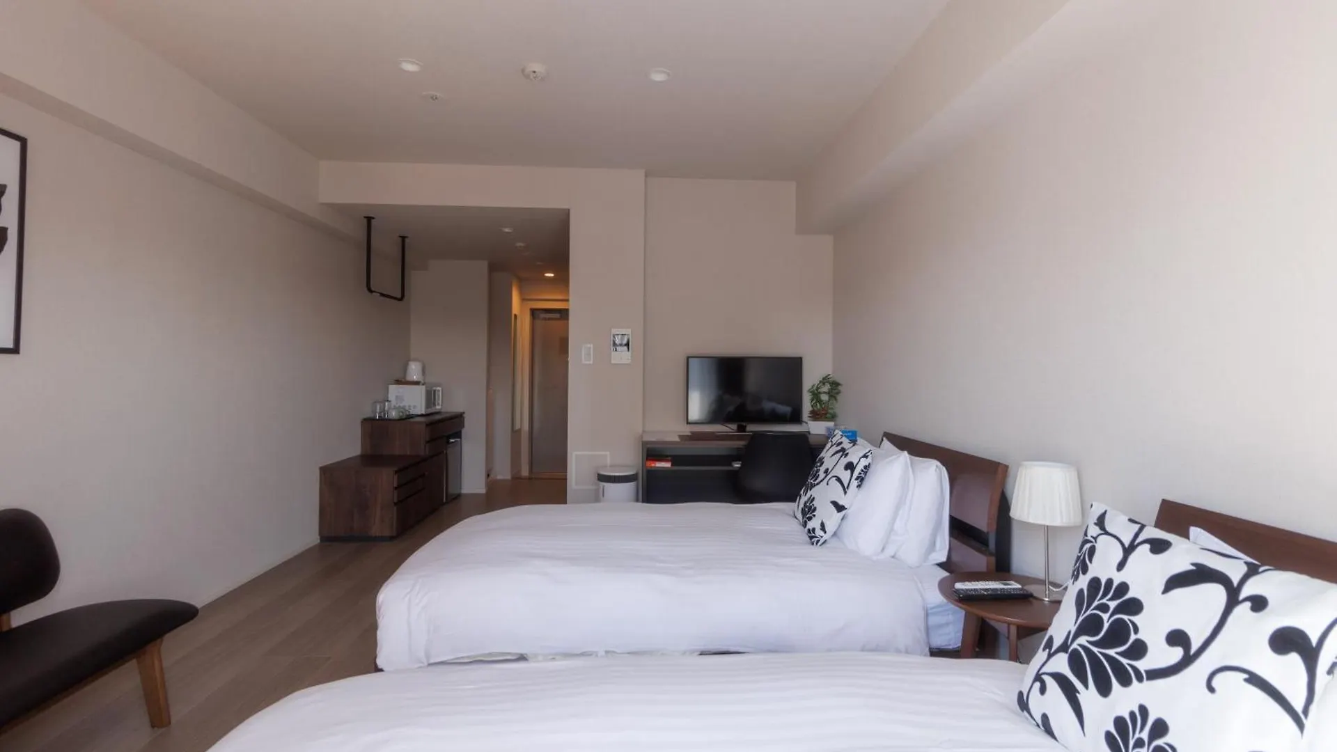 Lang Hotel Kameido: Convenient Stay with Netflix and Fireworks Views Tokyo Apartment