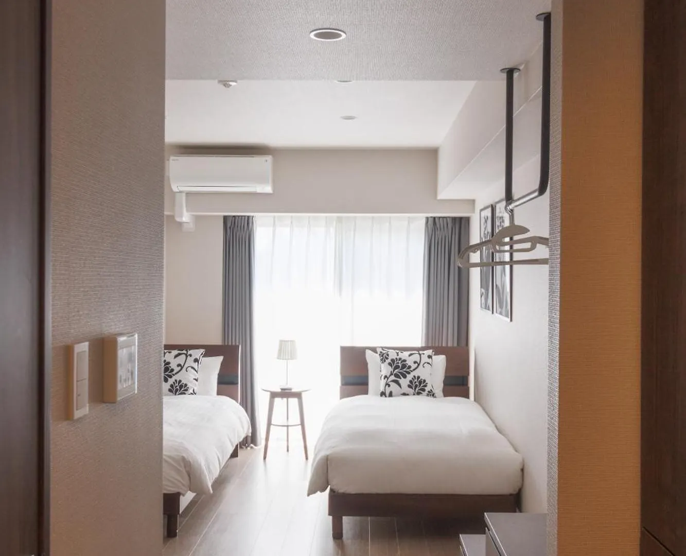 Apartment Lang Hotel Kameido: Convenient Stay with Netflix and Fireworks Views Tokyo