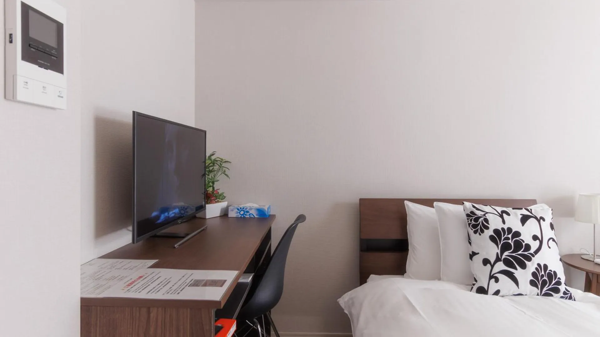 Lang Hotel Kameido: Convenient Stay with Netflix and Fireworks Views Tokyo Apartment